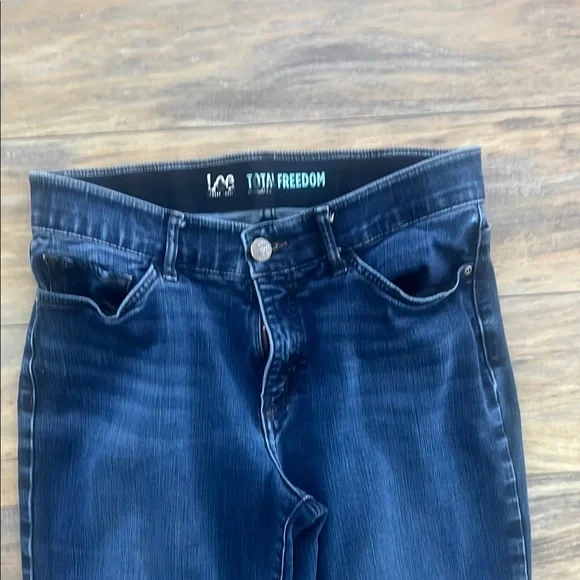 Women's Blue Jeans - Picture 3 of 5